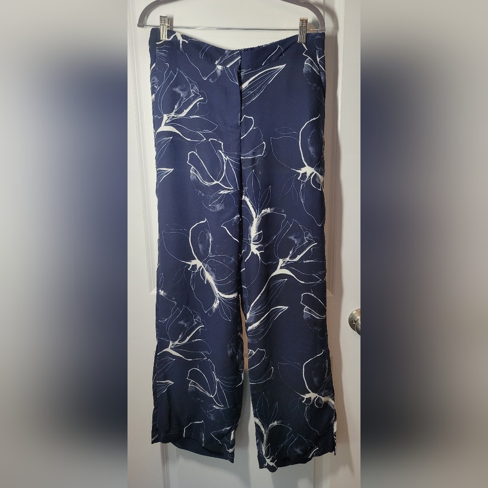 Vince Camuto Wide/Split Leg Pants Style Is Utility Twist Color Is Night Sky. 10